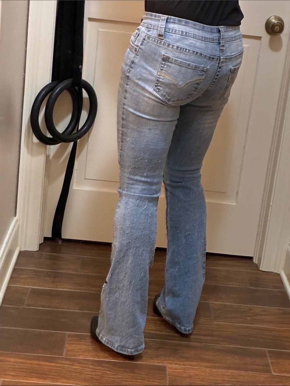 Women’s No Boundaries Distressed Shotgun Jeans w/Christian Hand Paintings, Size7 - Picture 4 of 16